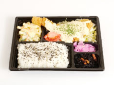 サーモンタルタル弁当